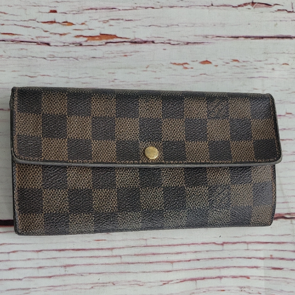 Louis Vuiton Sarah Damier Ebebe Brown Wallet